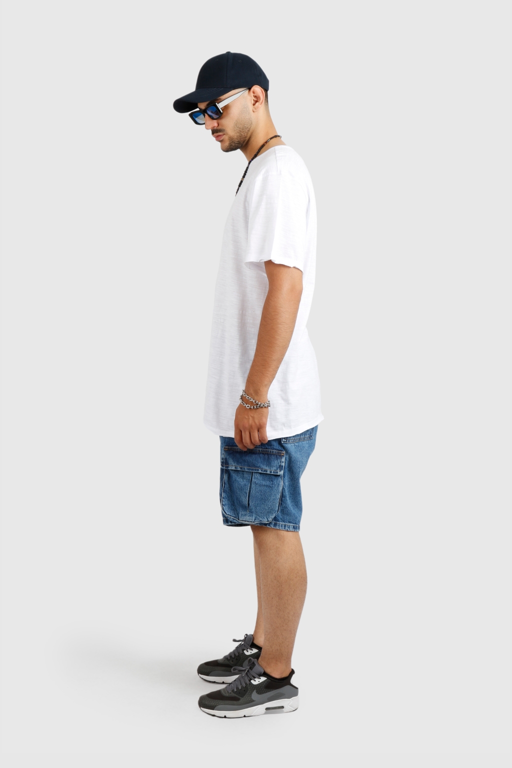 summer white tankhor 1