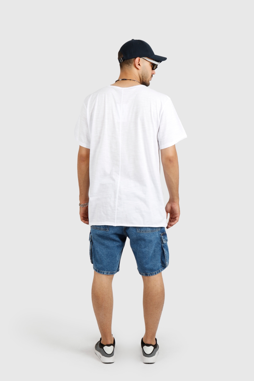 summer white tankhor 5