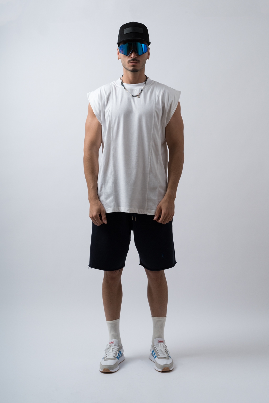 rekabi white 1