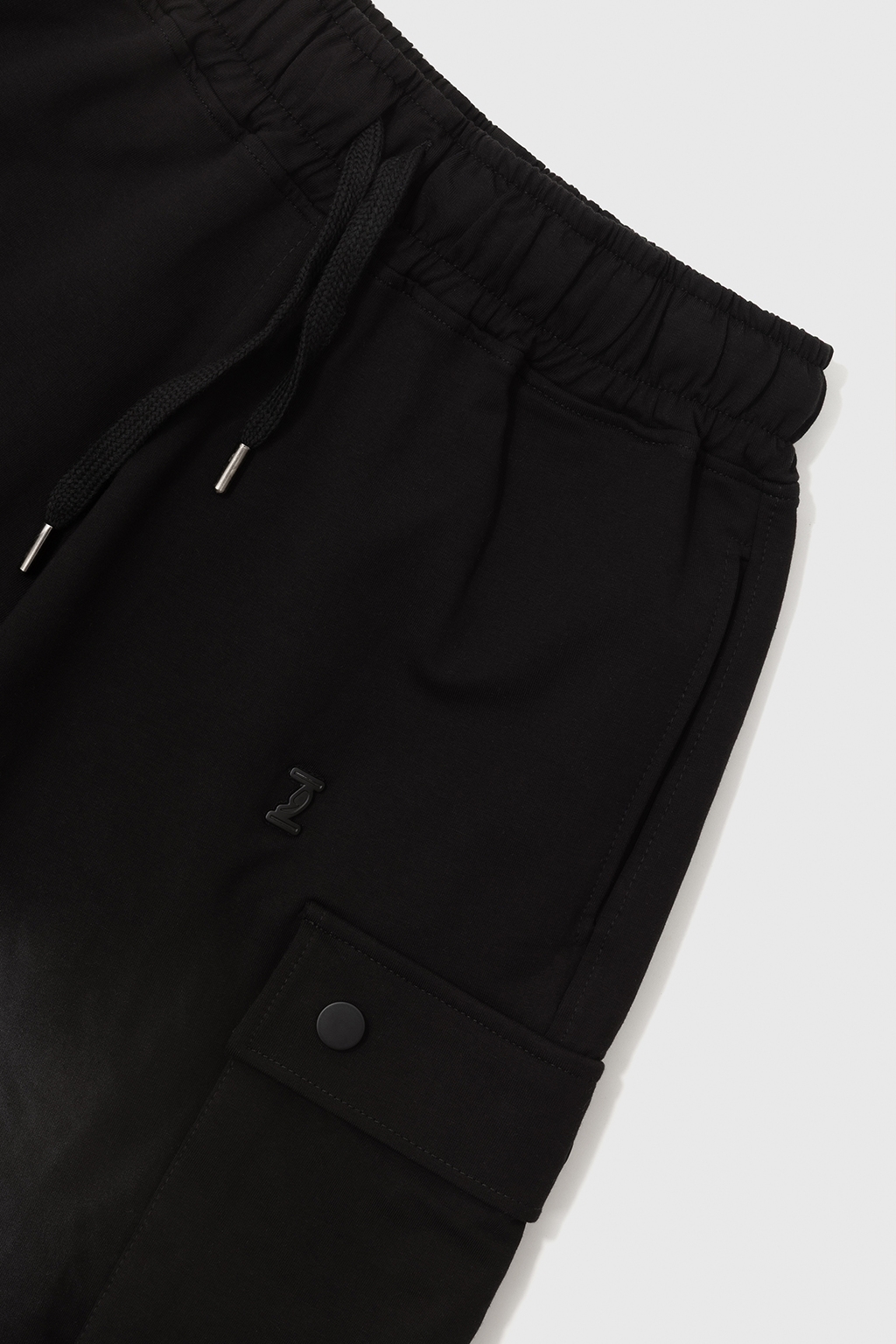 CARGO BLACK 1