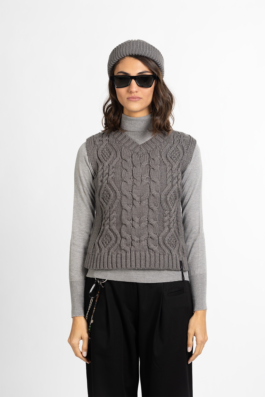 gray vestknit 2