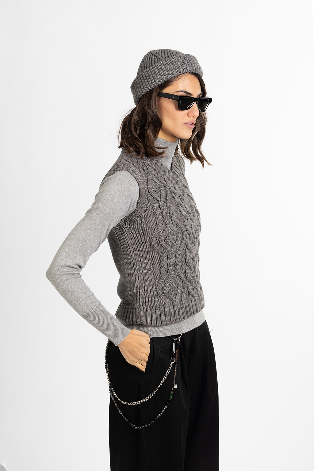 gray vestknit 3