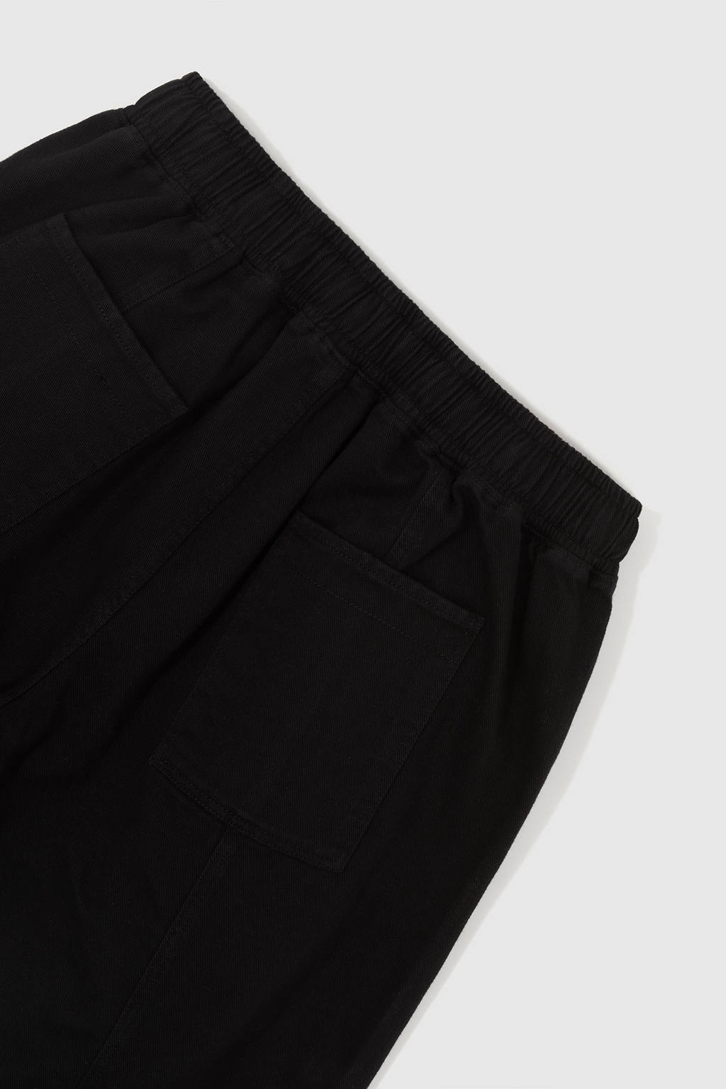 YODA BLACK 1