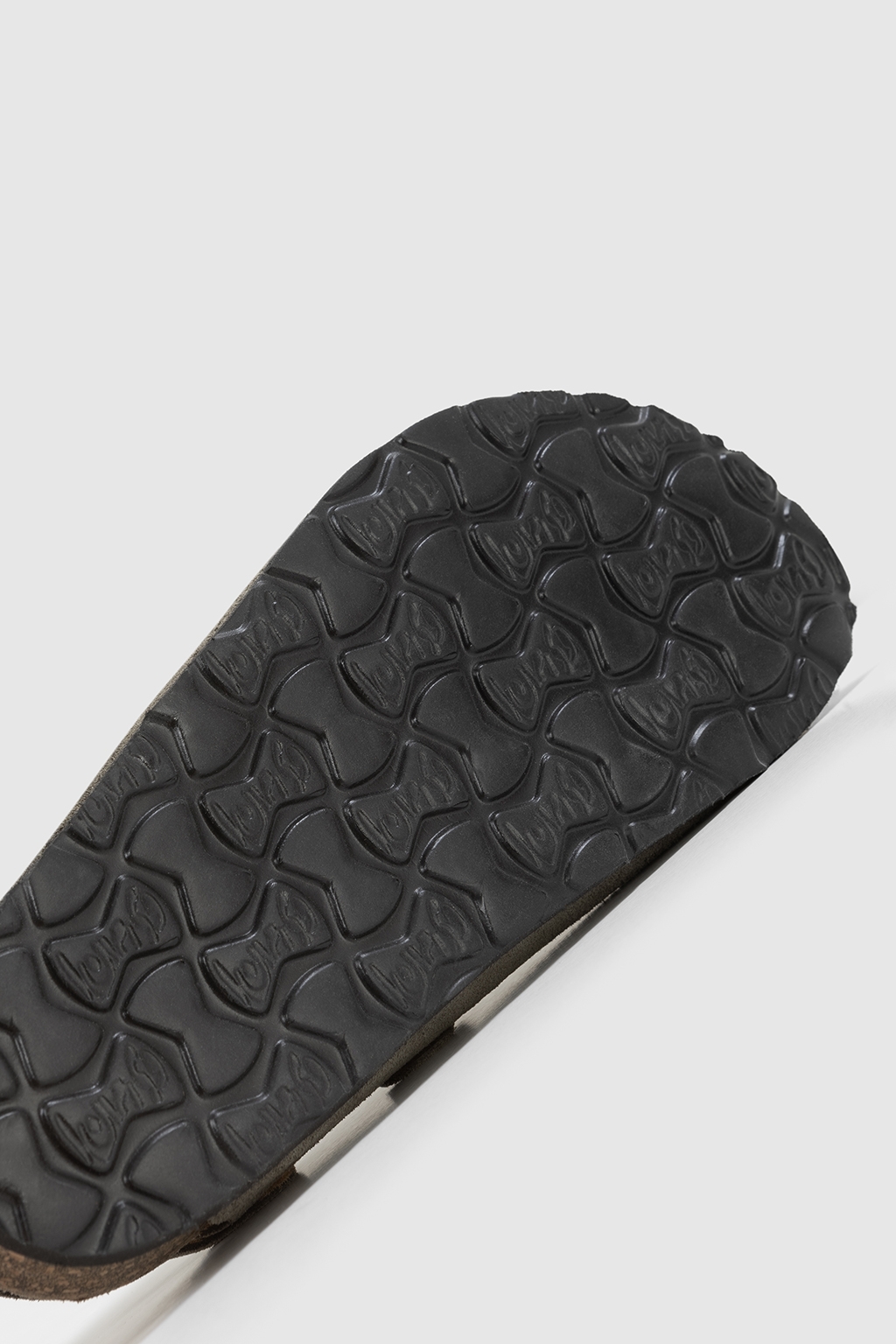 sandal frog cream 1