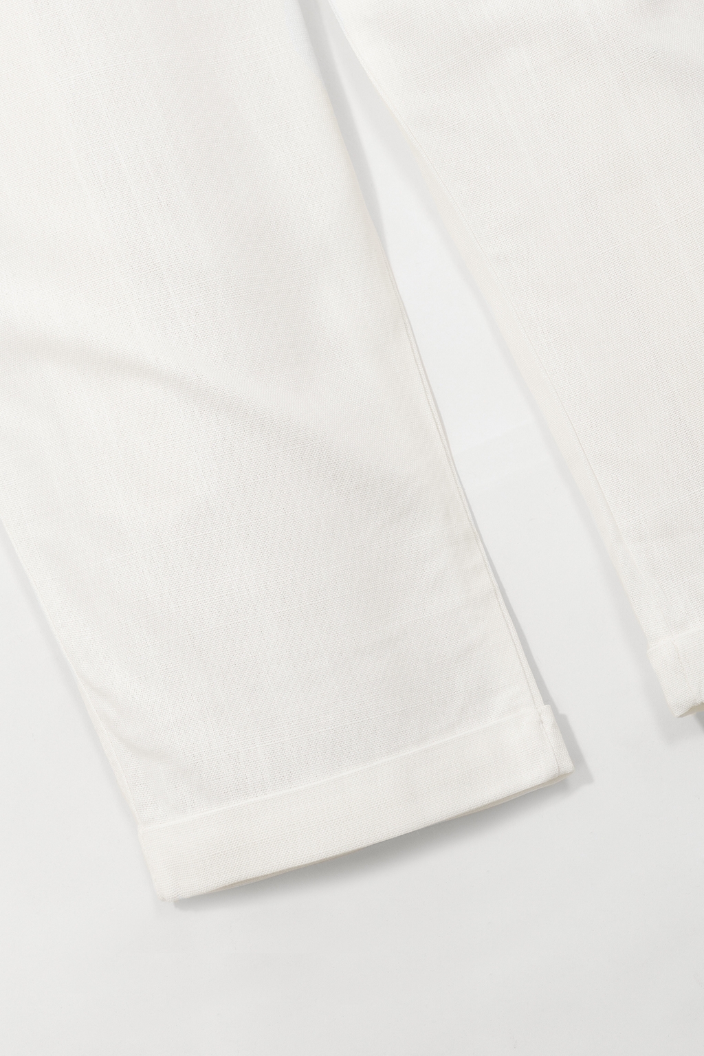 hero white 1