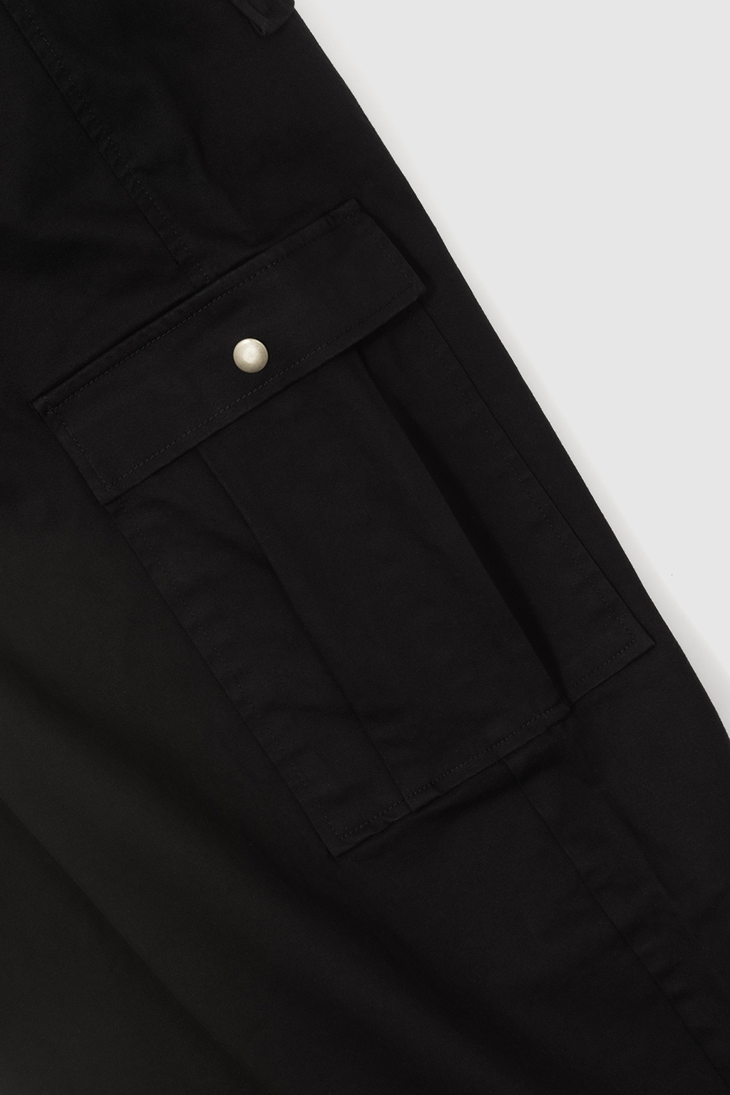 bomber black 1