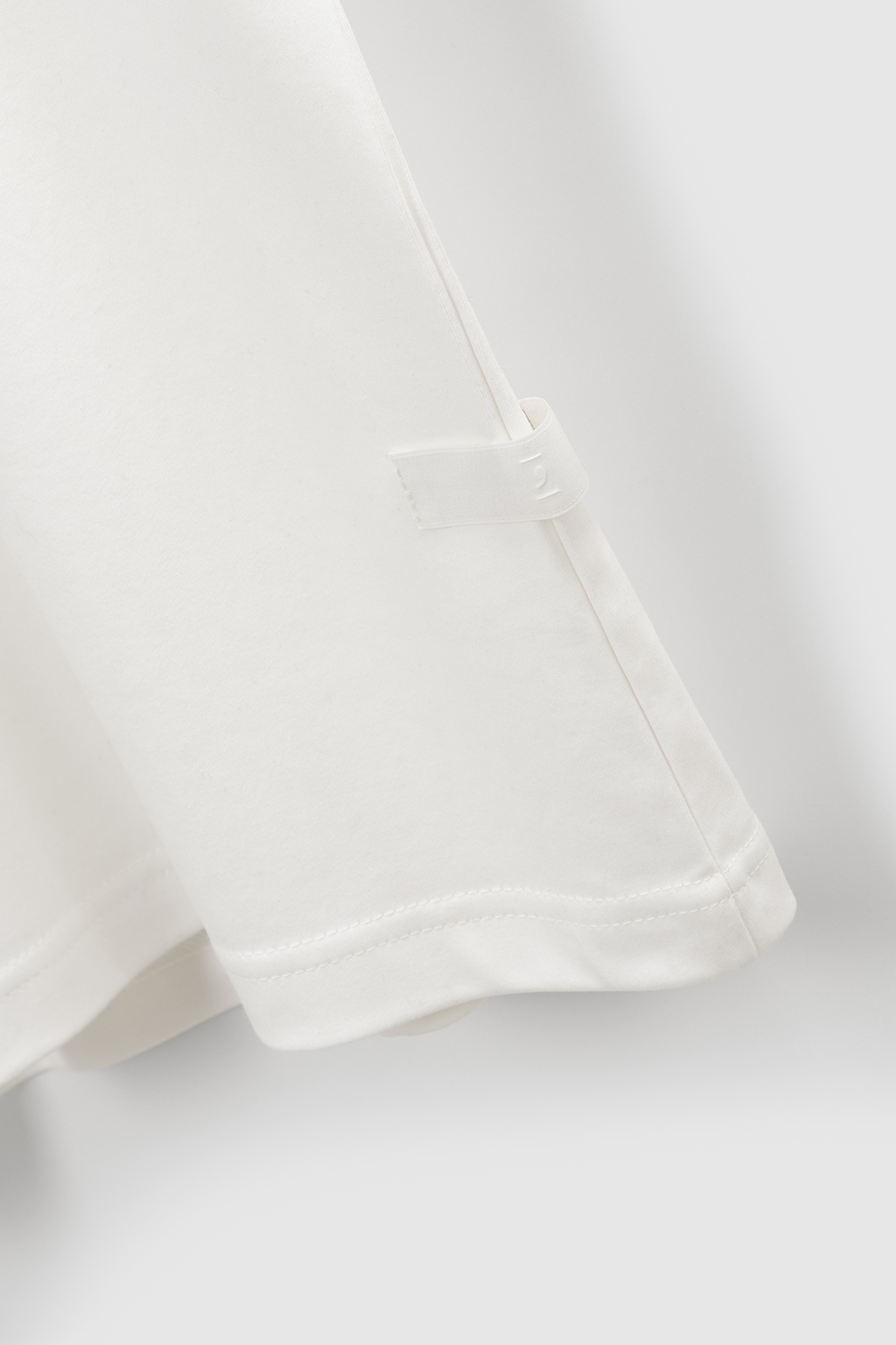 fabric white 1