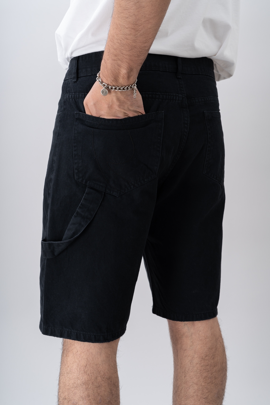 baggy black 6