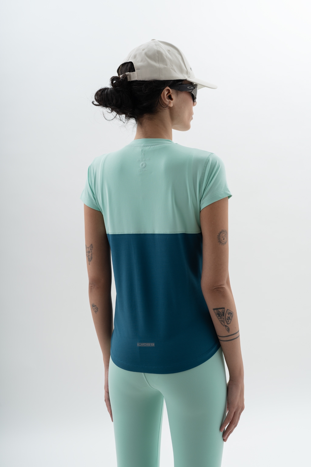 aqua 1