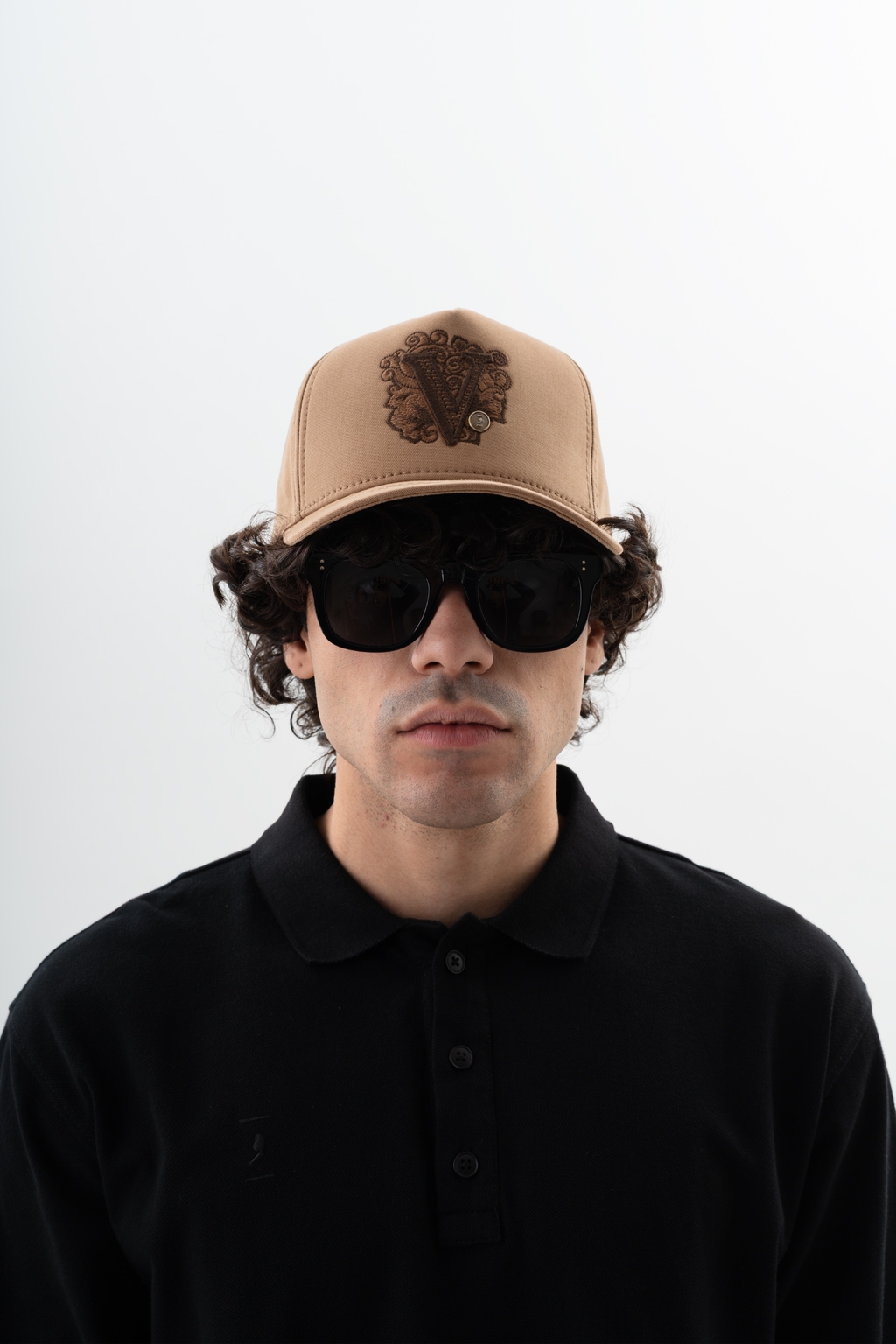 cap structure RENAISSANCE camel 1