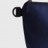 um 2